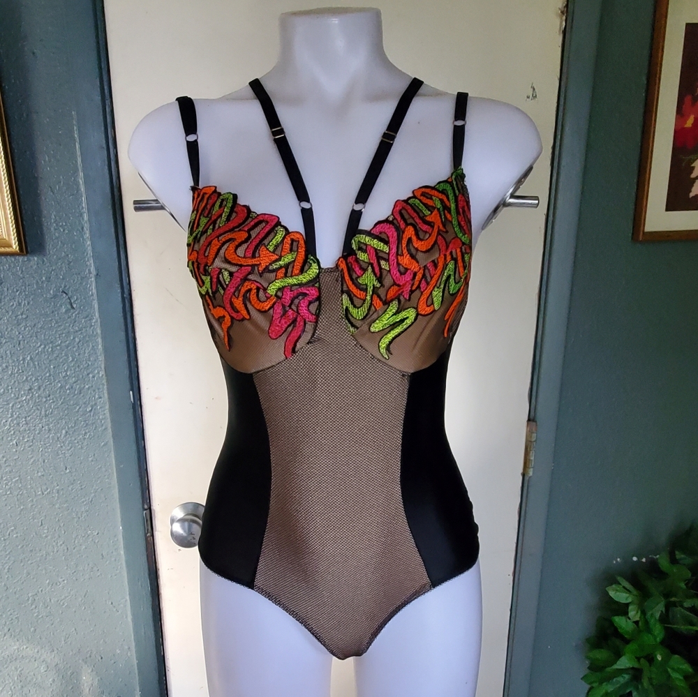 Sada Lingerie